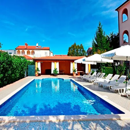 Novigrad 6951b Novigrad Istria