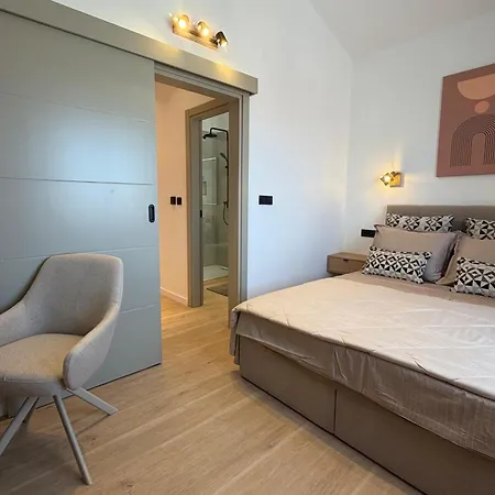 Daire Novigrad 6951b