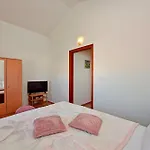 Novigrad 6951b