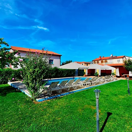 Novigrad 6951b