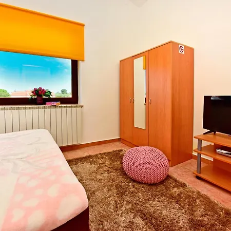 Novigrad 6951b *